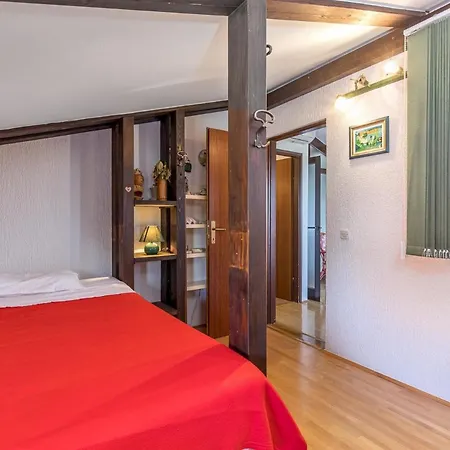 Fuer 6 Personen Ca 89 Qm In Njivice, Kvarner Bucht Krk *