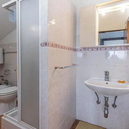 Fuer 6 Personen Ca 89 Qm In Njivice, Kvarner Bucht Krk Apartment *