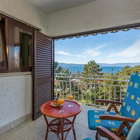 Apartment Fuer 6 Personen Ca 89 Qm In Njivice, Kvarner Bucht Krk